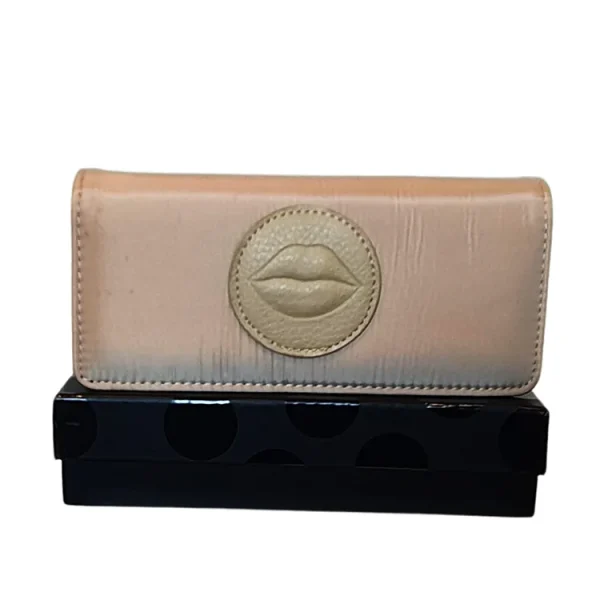 (LIQUIDACION) Billetera Las Oreiro 21526 Bone
