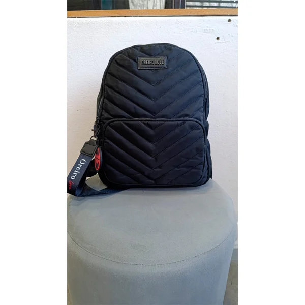 (LIQUIDACION) Mochila Las Oreiro 18373 negro
